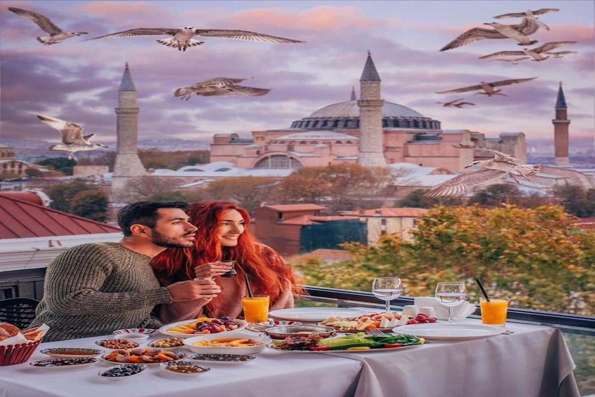 from Alanya: Istanbul Guided Tour including Domestic Flights