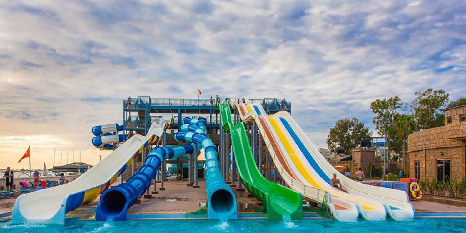 Alanya: Eftalia Island Aquapark Transfer with Lunch