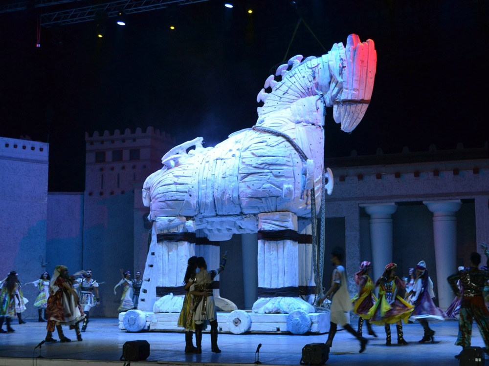 Alanya: Fire Of Anatolia Troy Show with Transfer - image 4