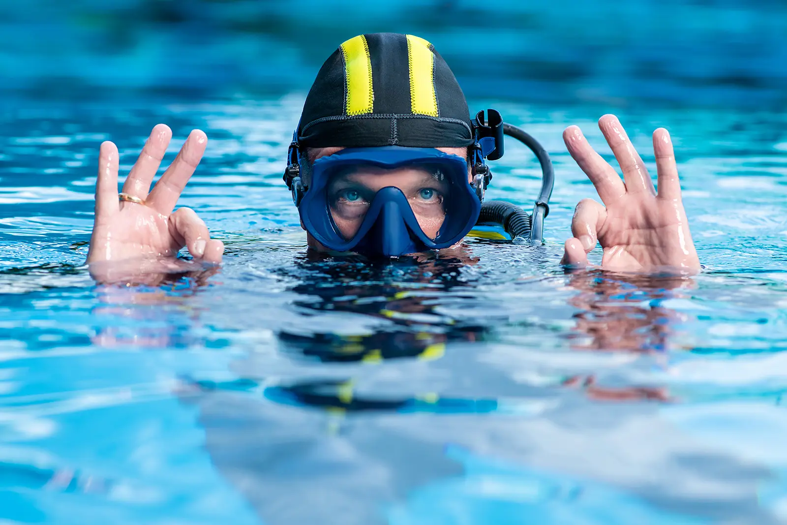 Alanya: Scuba Diving with Pickup, Lunch, and 2 Dives