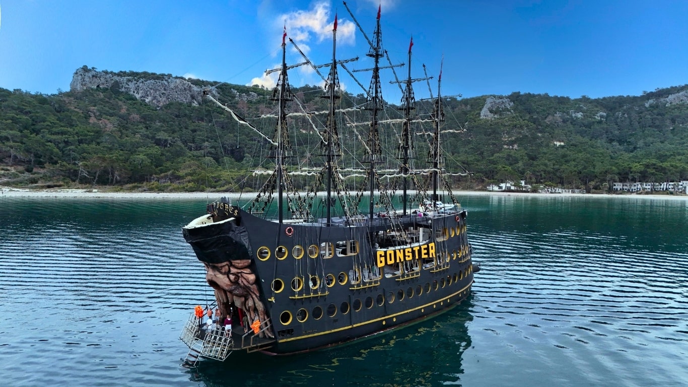 Kemer: Gonster Pirate Ship with Foam Party Free Lunch&Drinks and Swim Breaks