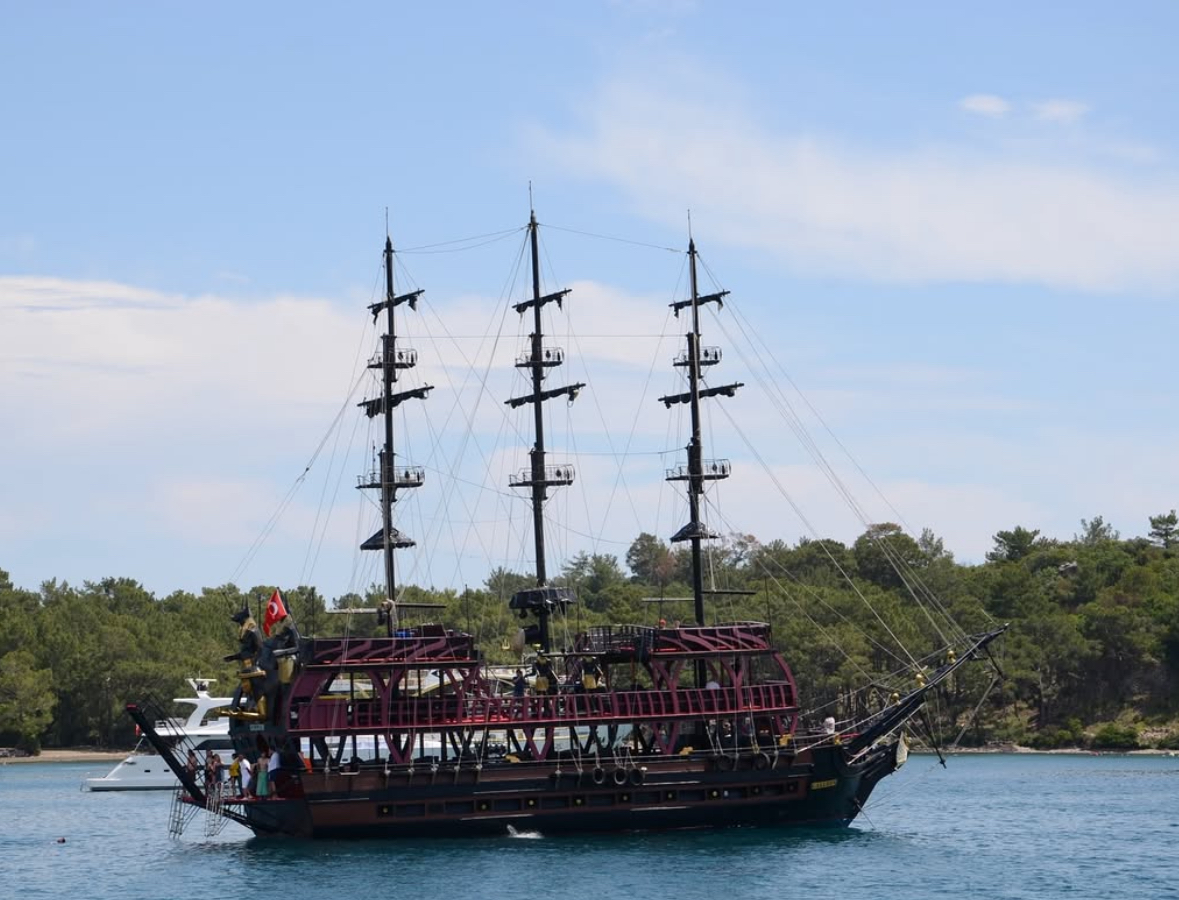🏴‍☠️ Pirate Yacht "Galleon" from Kemer - image 3