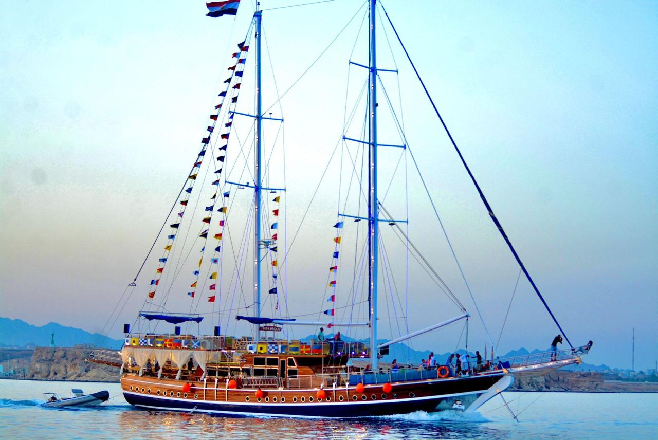 Evening Cruise on the Pirate Yacht "Sina Dream" - image 3