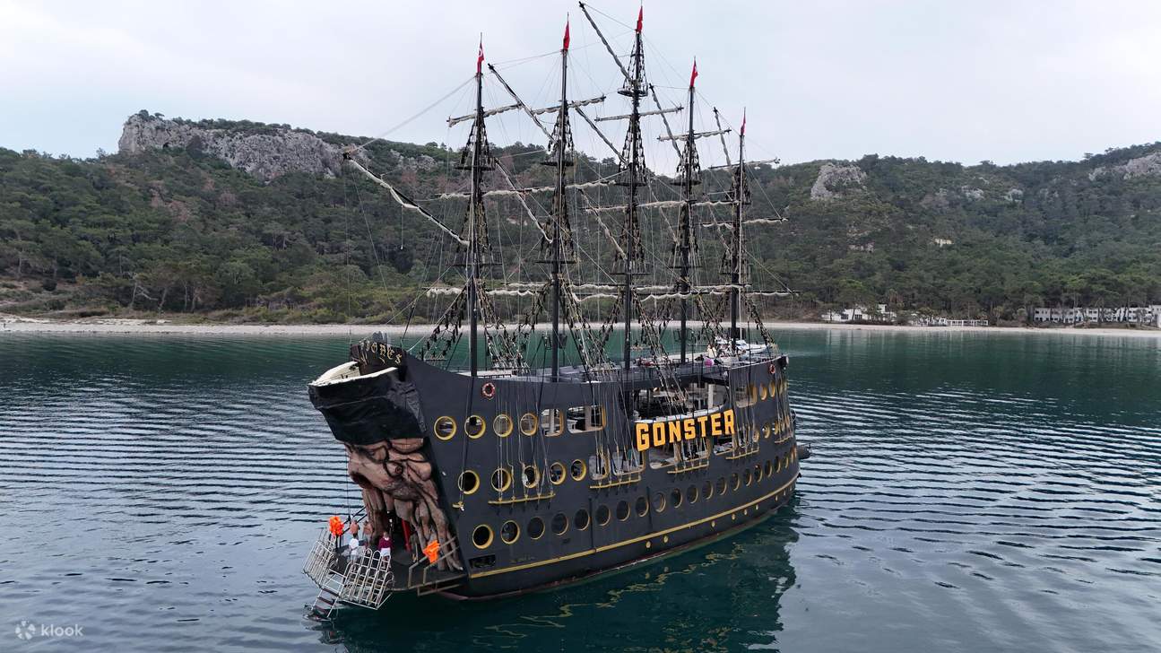 Antalya: Gonster Pirate Ship with Foam Party Free Lunch&Drinks and Swim Breaks