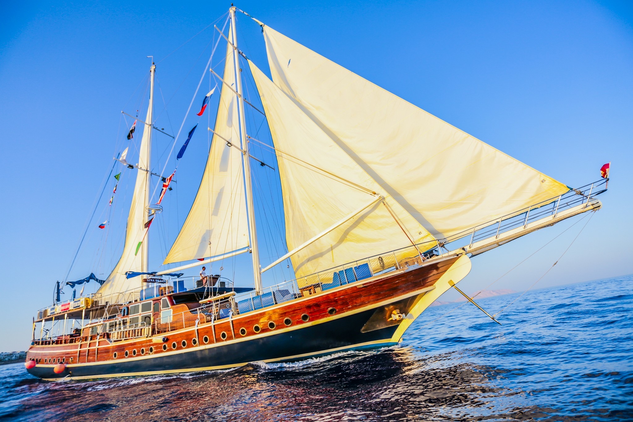Pirate Yacht "Sina Dream" Excursion to Ras Mohammed National Park