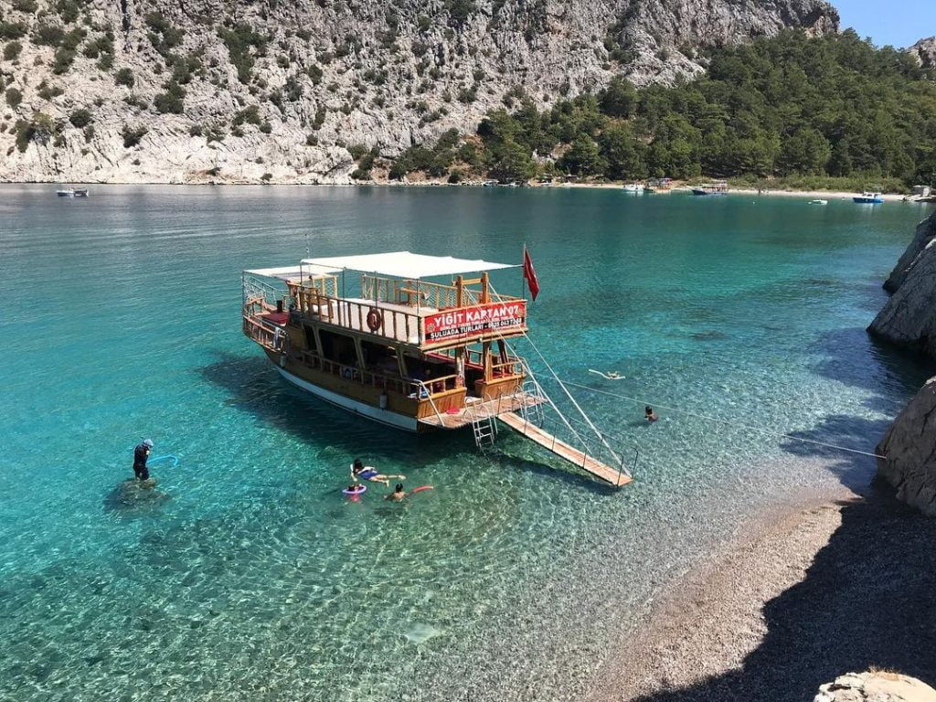 🌊 Secrets of Porto Dzheneviz Bay - image 4